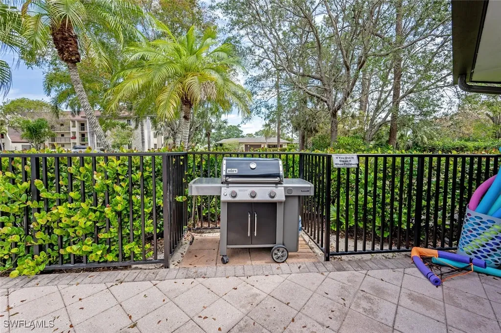 413 Augusta Boulevard Naples FL 34113