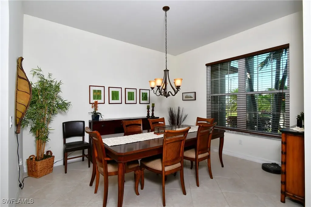 1713 NW 41st Avenue Cape Coral FL 33993