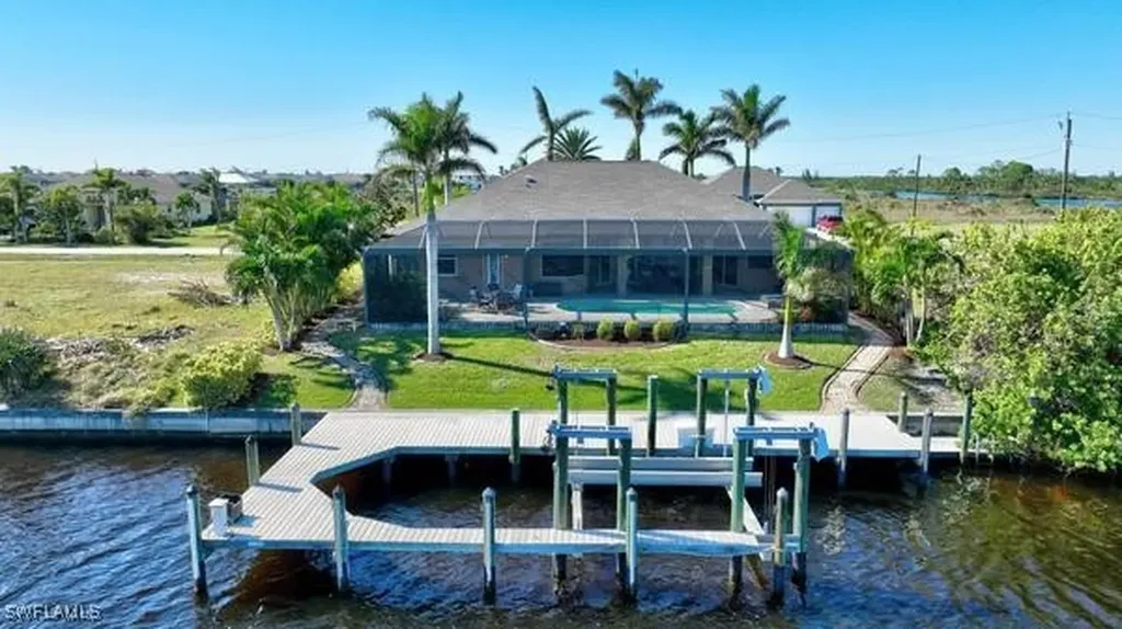 1713 NW 41st Avenue Cape Coral FL 33993