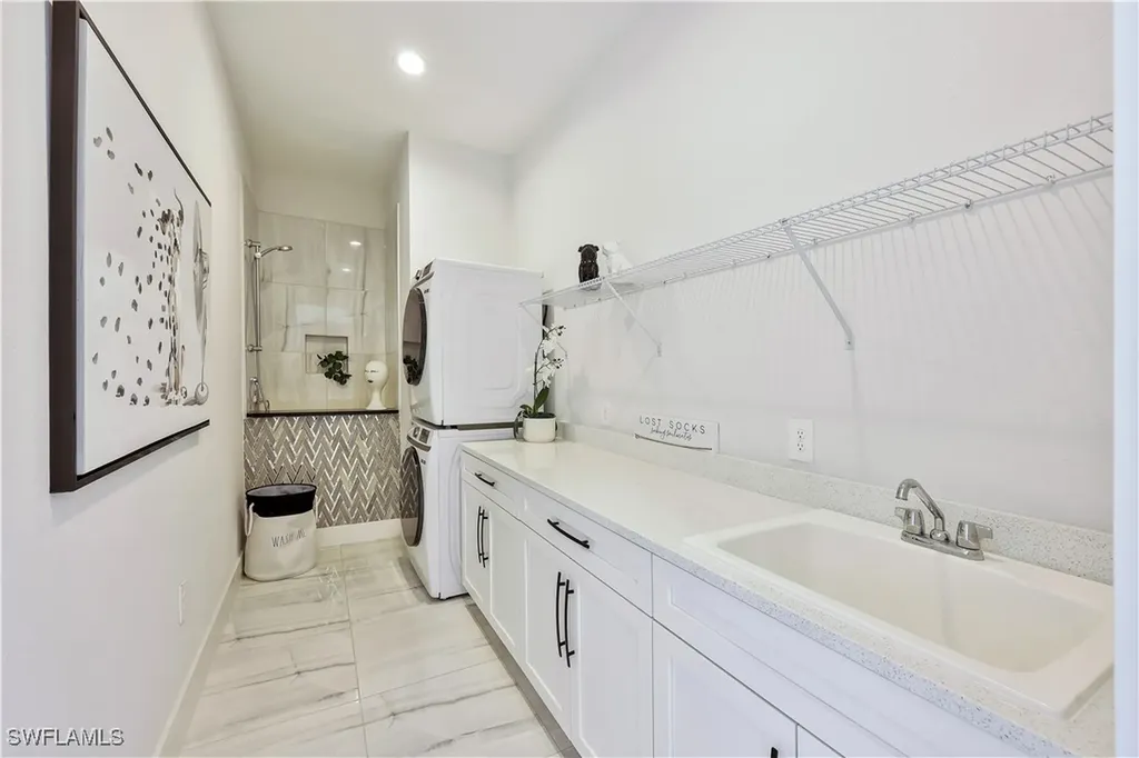 5349 Bayshore Avenue Cape Coral FL 33904