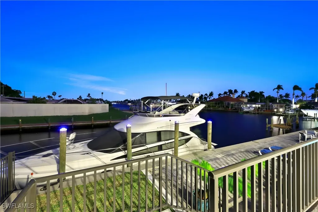 5349 Bayshore Avenue Cape Coral FL 33904
