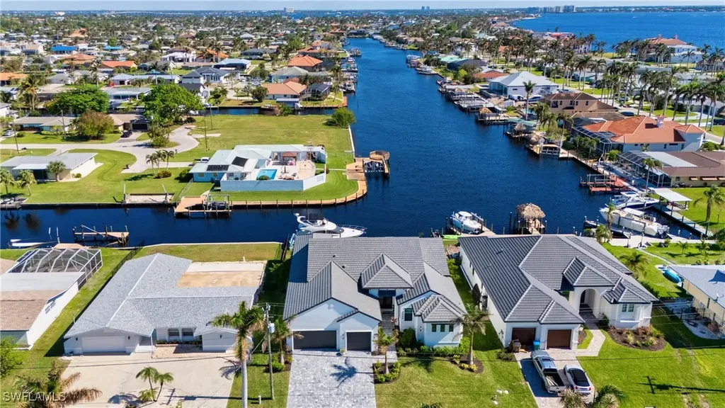 5349 Bayshore Avenue Cape Coral FL 33904