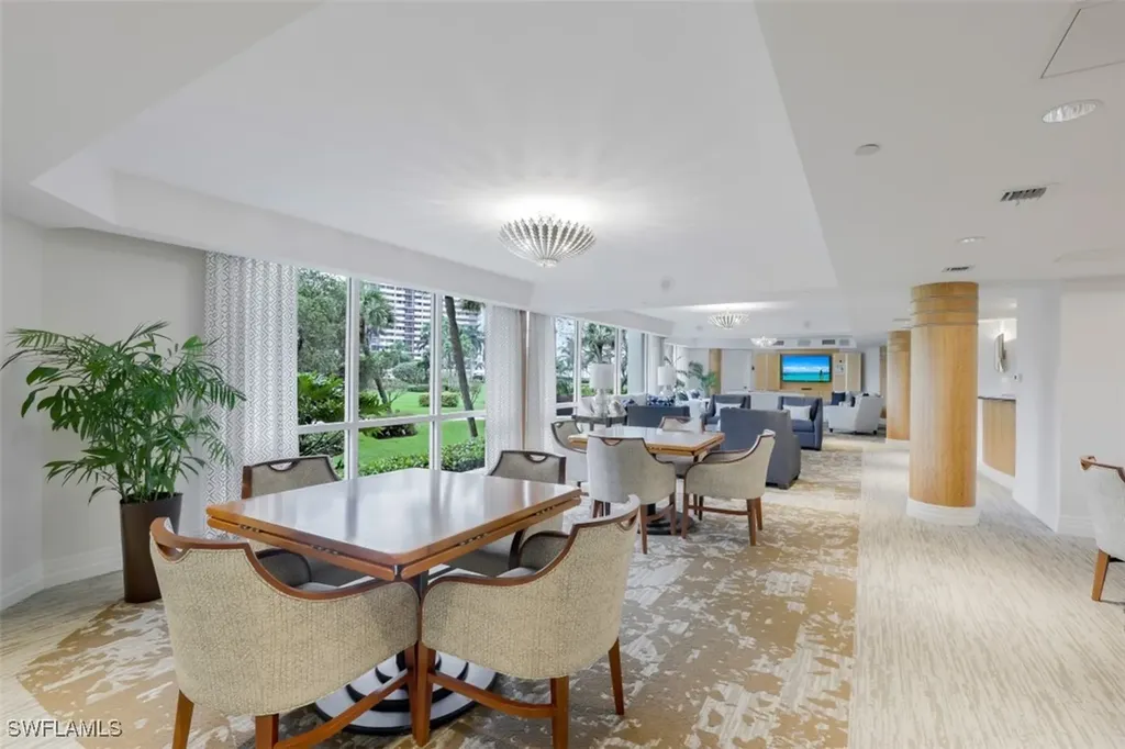 4041 Gulf Shore Boulevard N Naples FL 34103