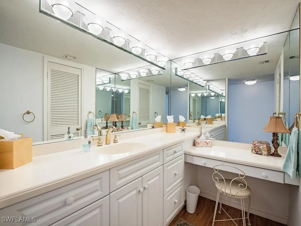 4041 Gulf Shore Boulevard N Naples FL 34103