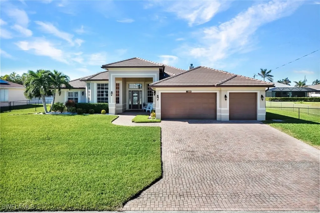 4716 SW 23rd Avenue Cape Coral FL 33914