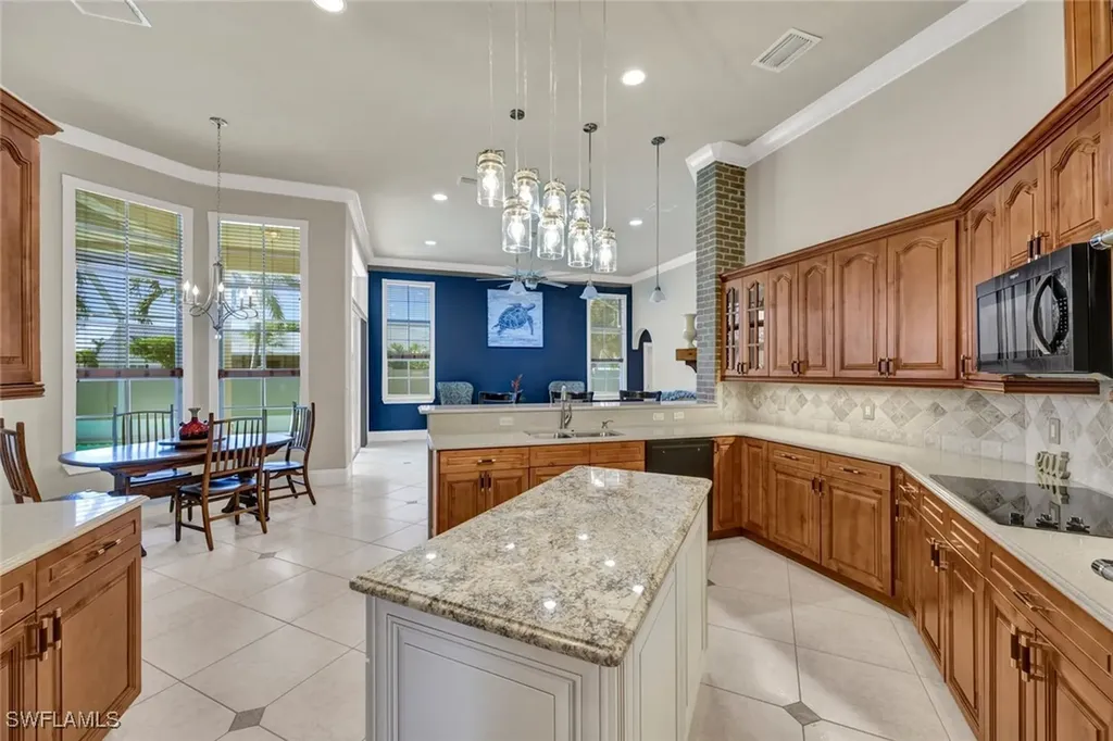 4716 SW 23rd Avenue Cape Coral FL 33914