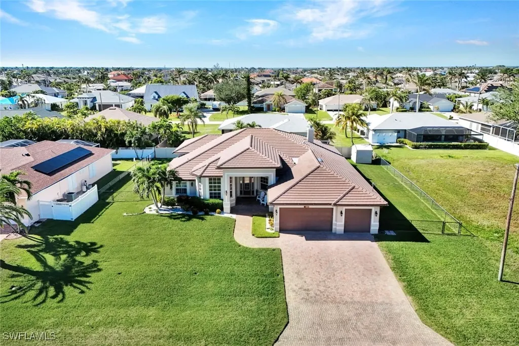 4716 SW 23rd Avenue Cape Coral FL 33914