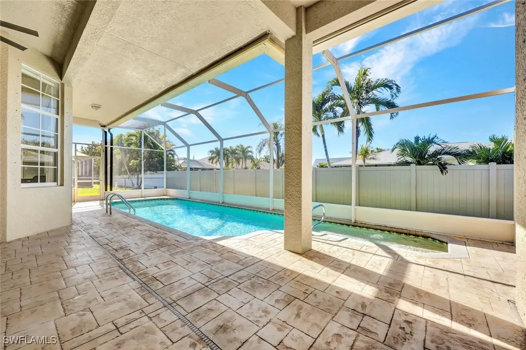 4716 SW 23rd Avenue Cape Coral FL 33914