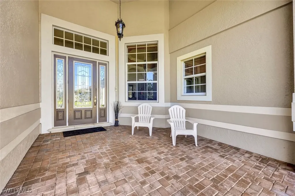 4716 SW 23rd Avenue Cape Coral FL 33914