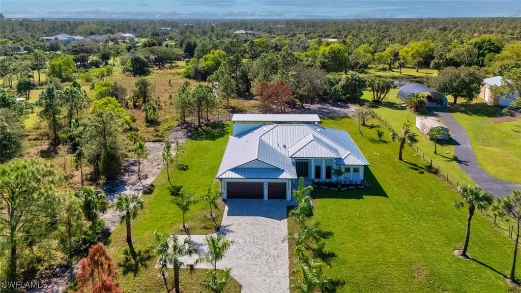 936 47th Avenue NE Naples FL 34120