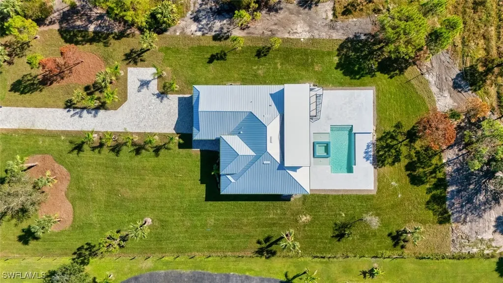 936 47th Avenue NE Naples FL 34120