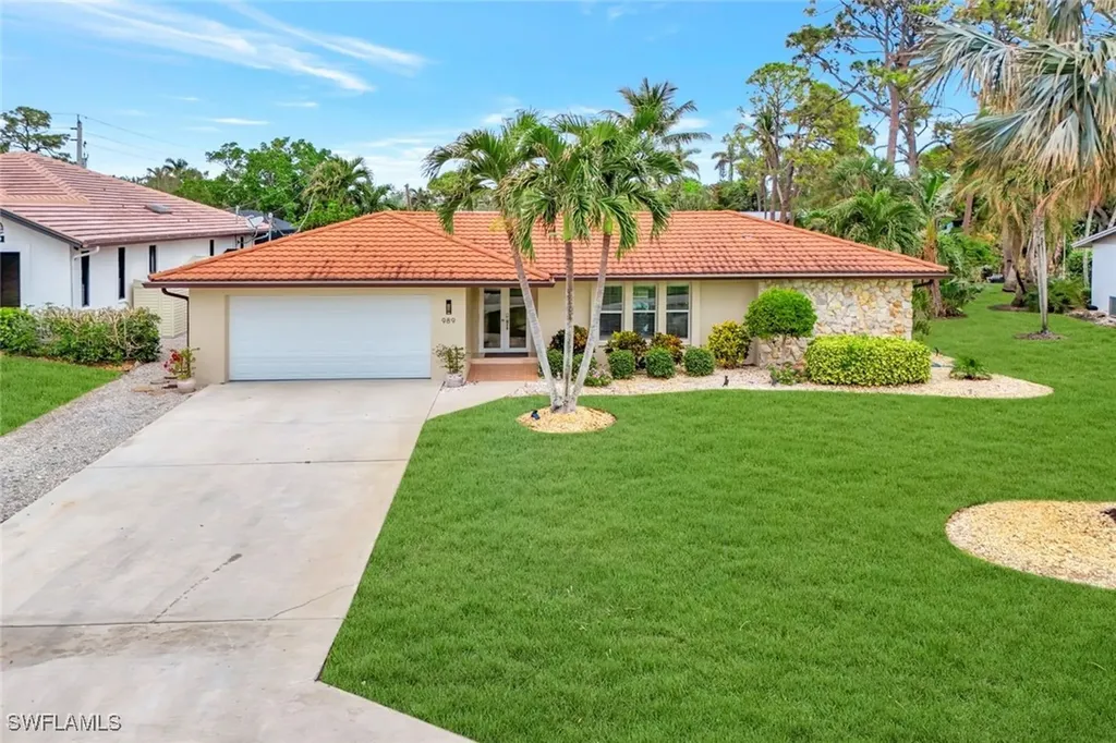 989 E Valley Drive Bonita Springs FL 34134