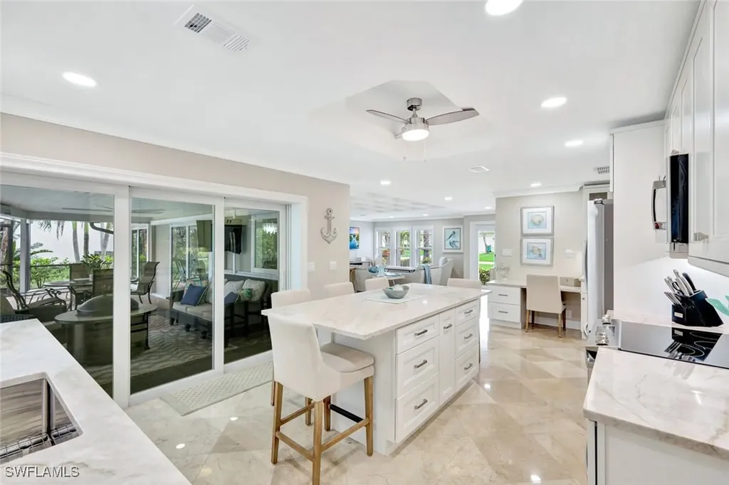 989 E Valley Drive Bonita Springs FL 34134