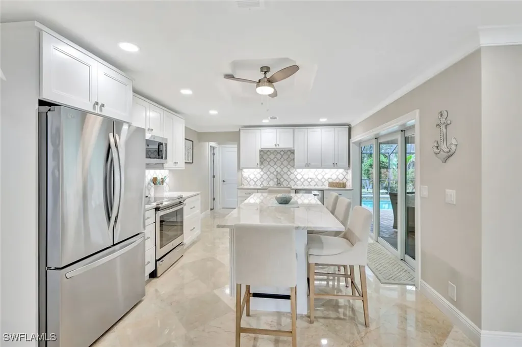 989 E Valley Drive Bonita Springs FL 34134