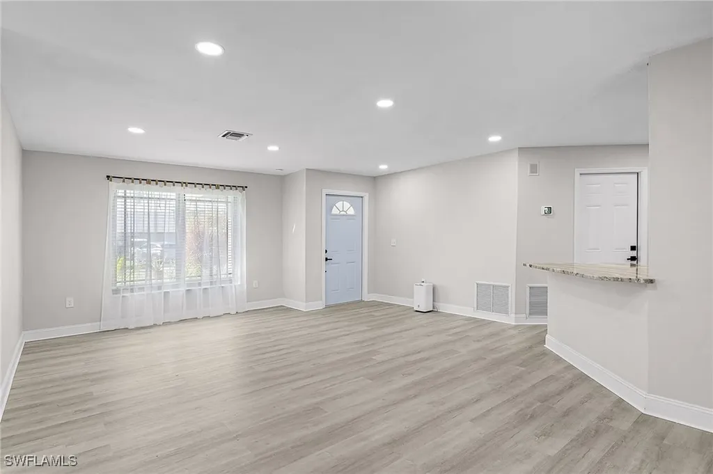 6030 Perthshire Lane Fort Myers FL 33908