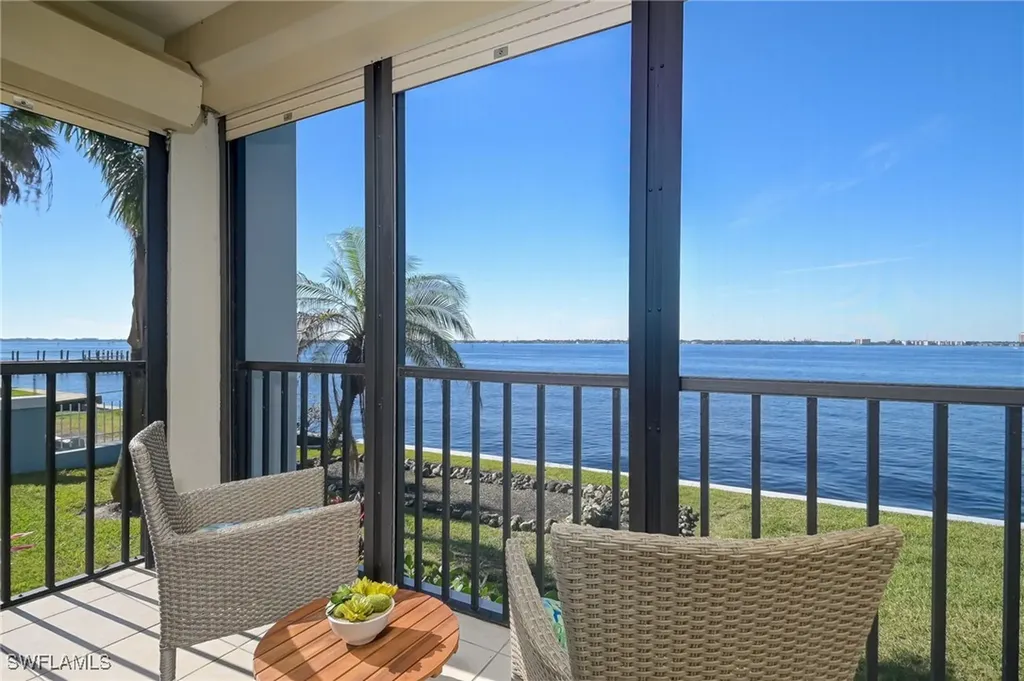 1925 Clifford Street Fort Myers FL 33901