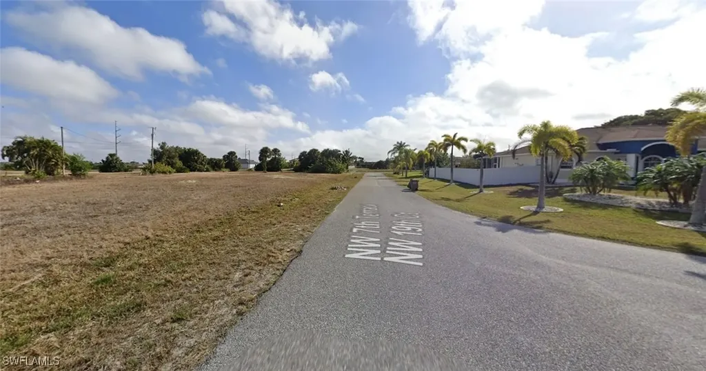 1915 NW 7th Terrace Cape Coral FL 33993