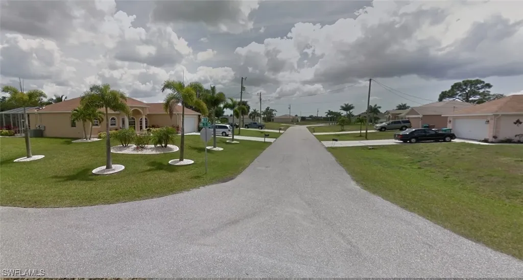 1915 NW 7th Terrace Cape Coral FL 33993