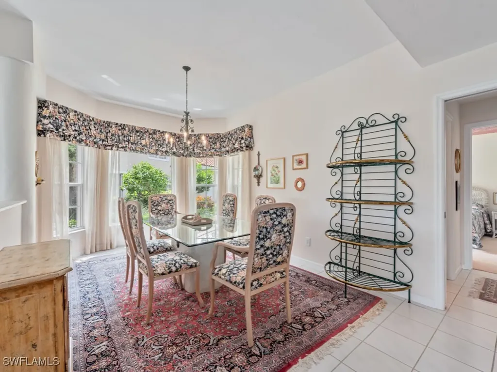 8421 Abbington Circle Naples FL 34108