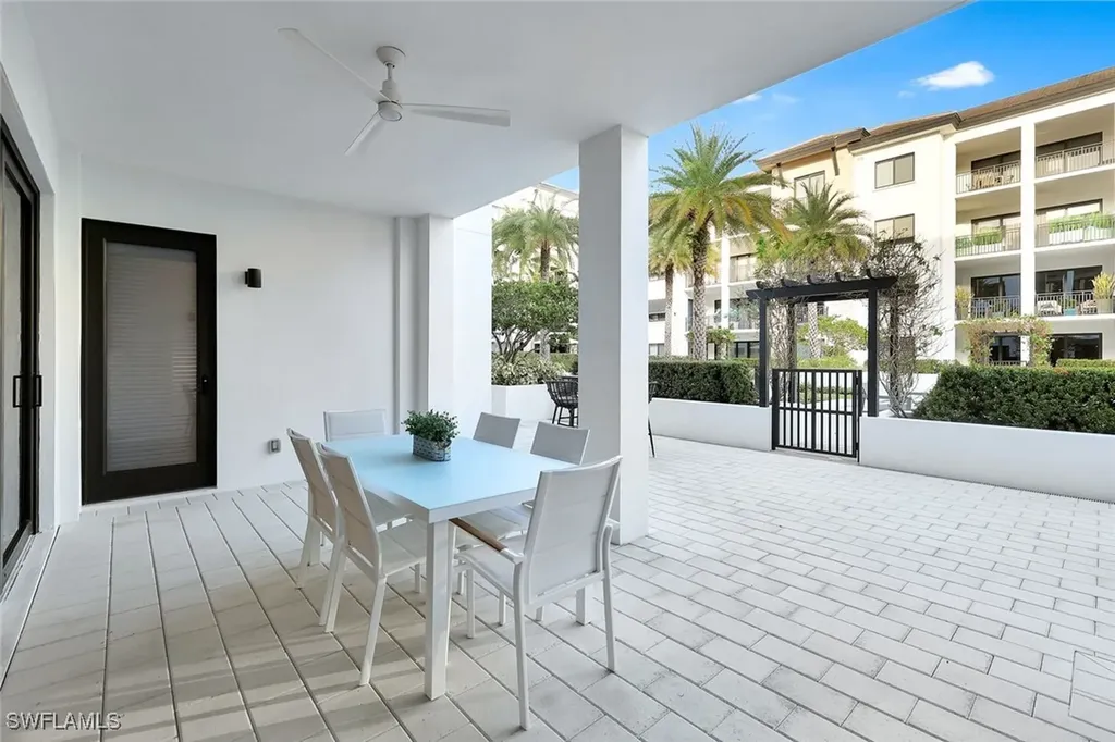 1135 3rd Avenue S Naples FL 34102