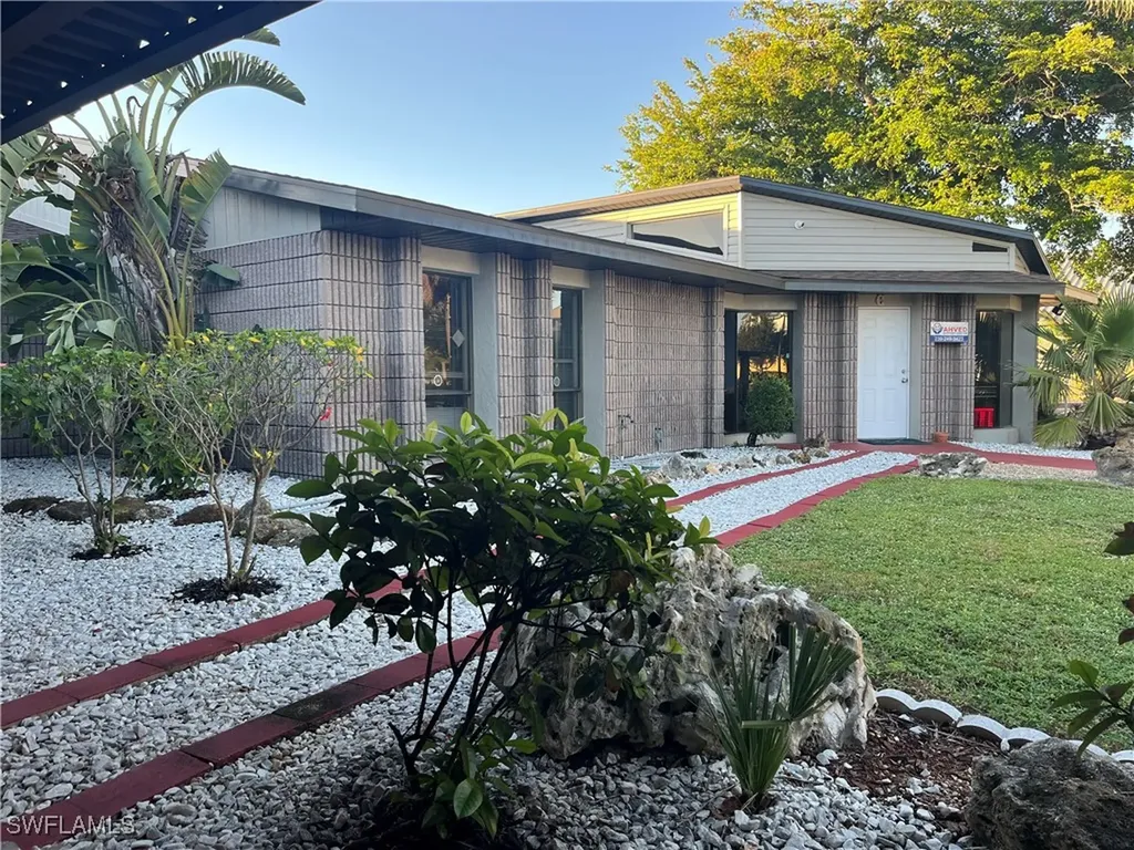 3822 Broadway Fort Myers FL 33901