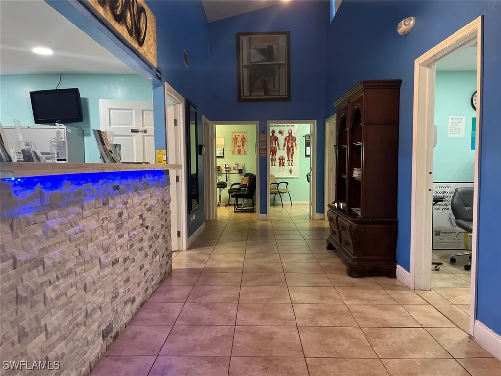 3822 Broadway Fort Myers FL 33901