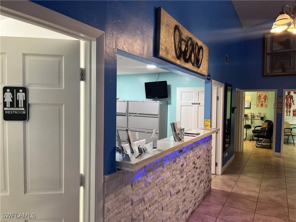 3822 Broadway Fort Myers FL 33901
