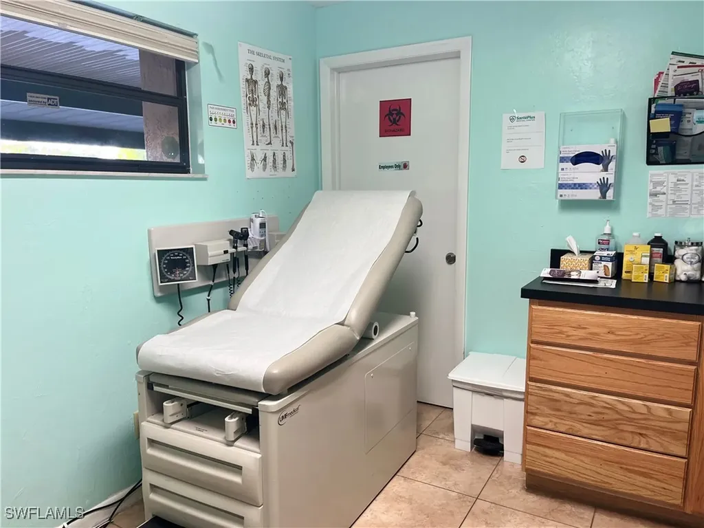 3822 Broadway Fort Myers FL 33901