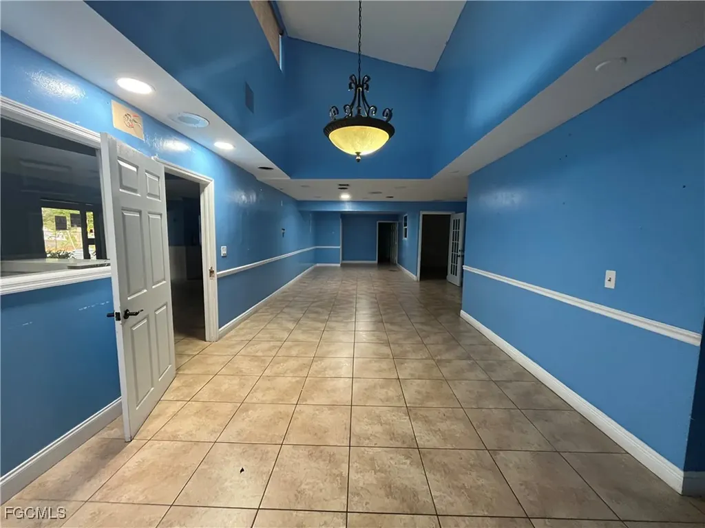 3822 Broadway Fort Myers FL 33901