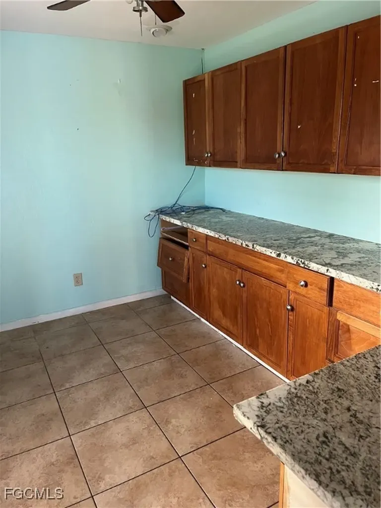 3822 Broadway Fort Myers FL 33901