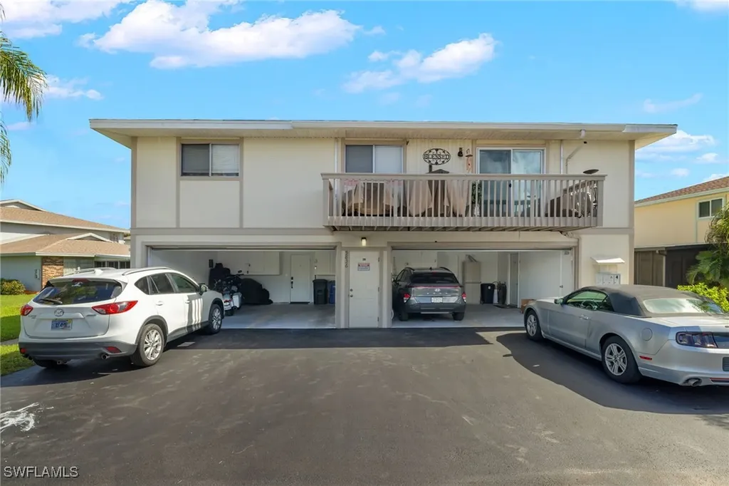 5836 Queen Elizabeth Way Fort Myers FL 33907