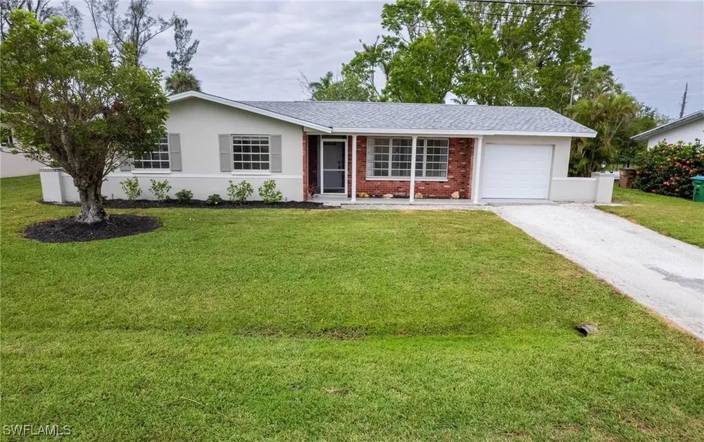 5924 SW 1st Court Cape Coral FL 33914