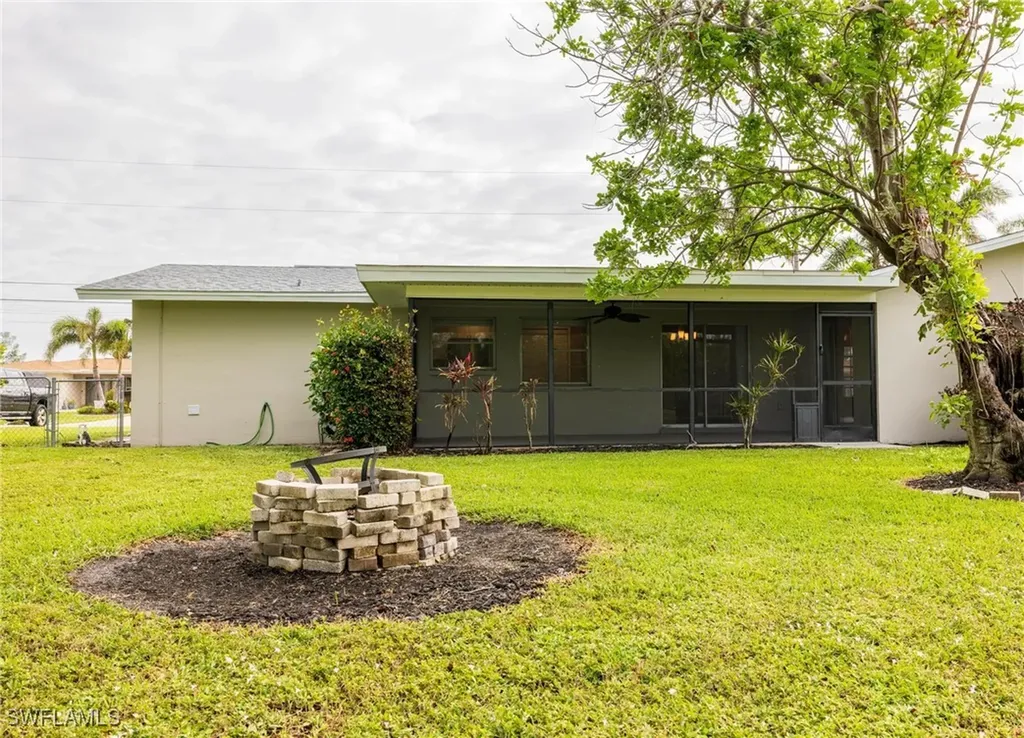 5924 SW 1st Court Cape Coral FL 33914