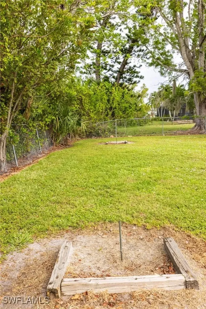 5924 SW 1st Court Cape Coral FL 33914