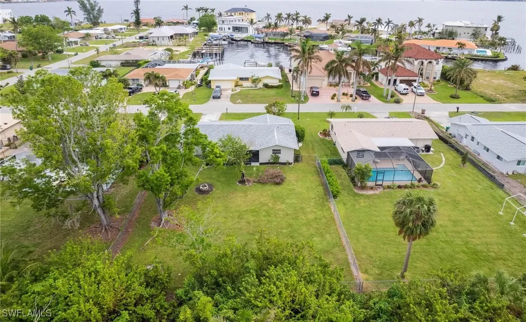 5924 SW 1st Court Cape Coral FL 33914