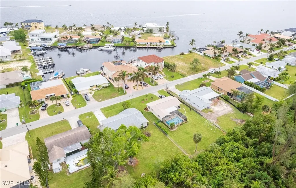5924 SW 1st Court Cape Coral FL 33914