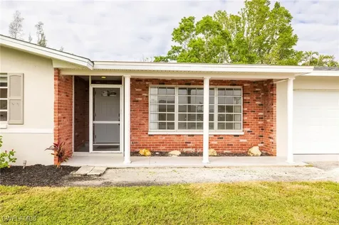 5924 SW 1st Court Cape Coral FL 33914