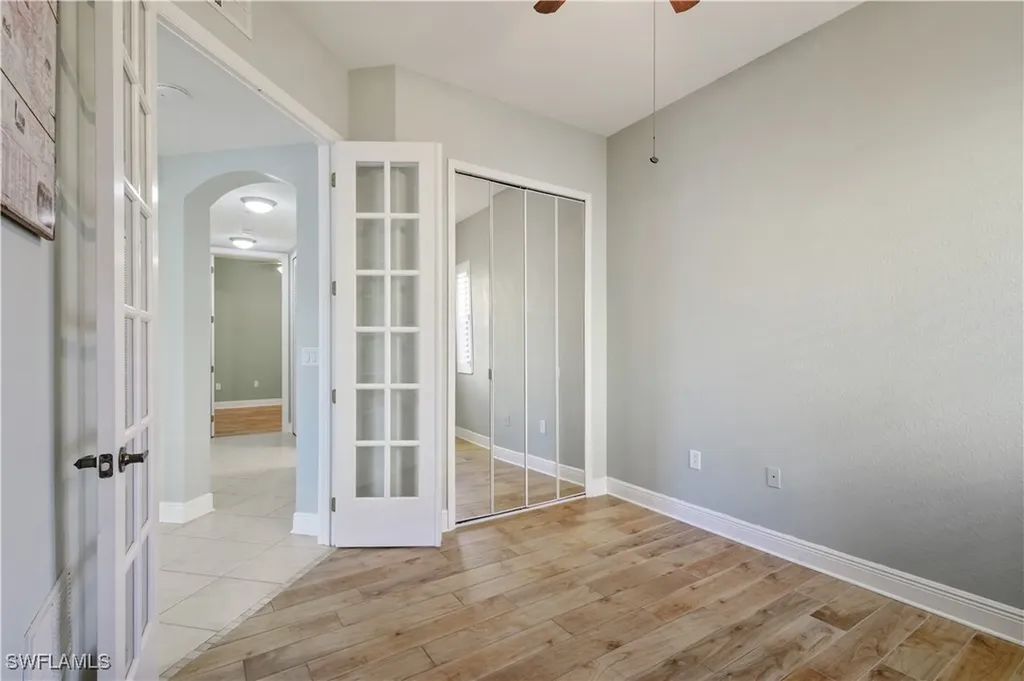 225 Shadroe Cove Circle Cape Coral FL 33991
