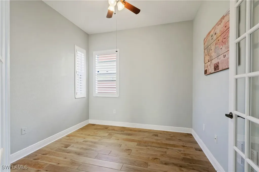 225 Shadroe Cove Circle Cape Coral FL 33991