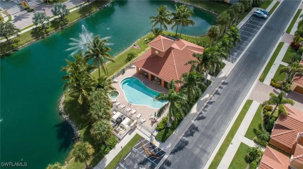 225 Shadroe Cove Circle Cape Coral FL 33991