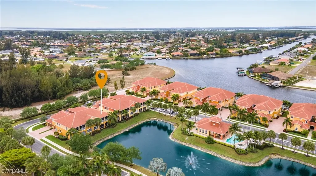 225 Shadroe Cove Circle Cape Coral FL 33991
