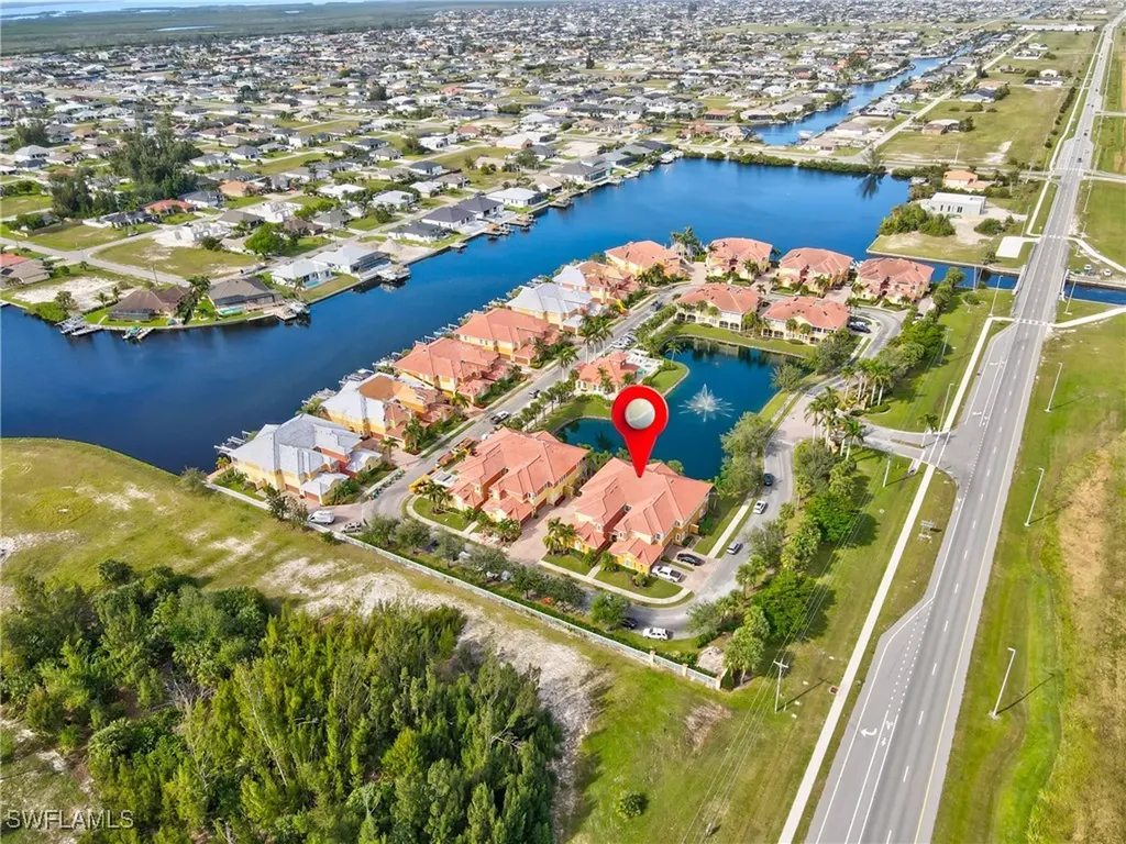 225 Shadroe Cove Circle Cape Coral FL 33991