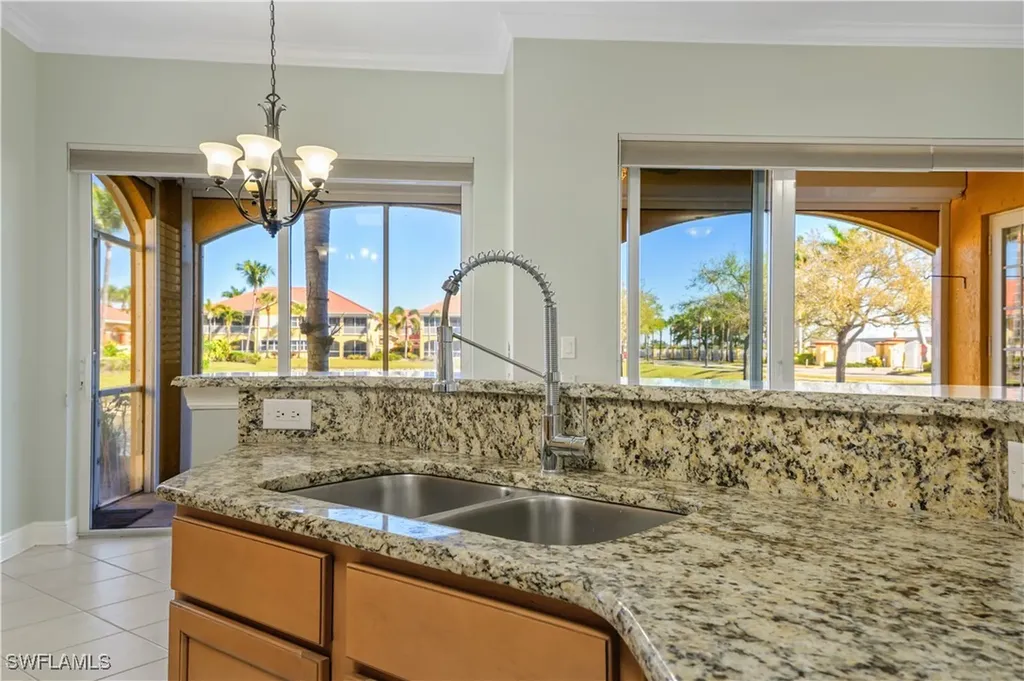 225 Shadroe Cove Circle Cape Coral FL 33991