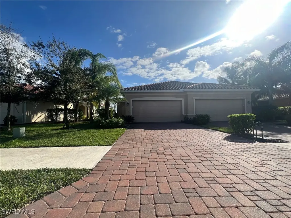 1814 Alameda Drive Naples FL 34120