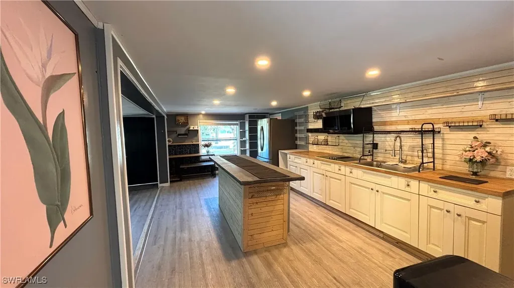 7890 Marx Drive North Fort Myers FL 33917