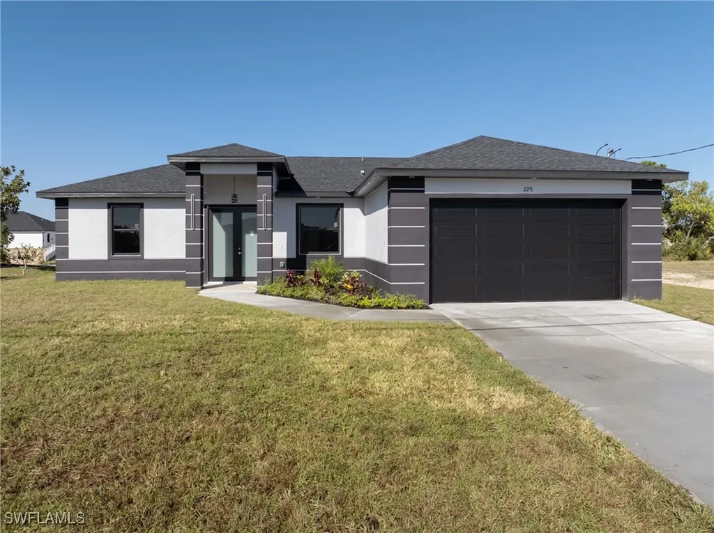 229 NE 5th Terrace Cape Coral FL 33909