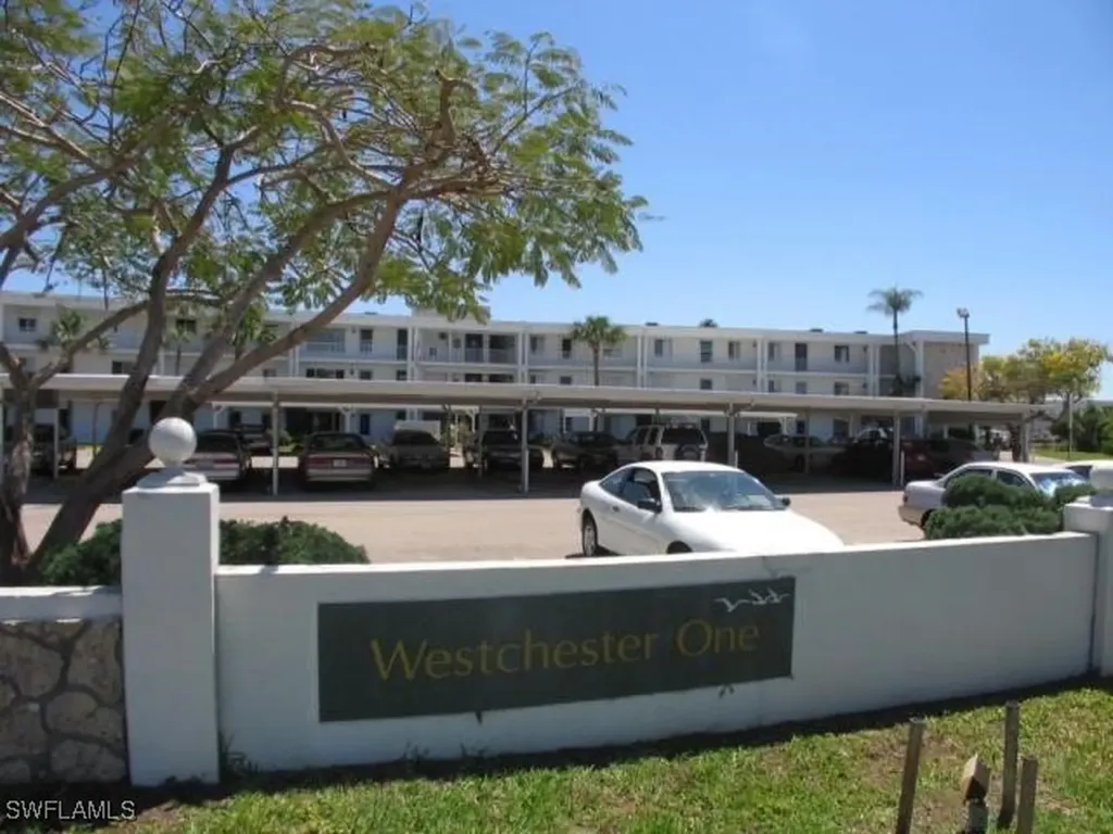 2244 Winkler Avenue Fort Myers FL 33901