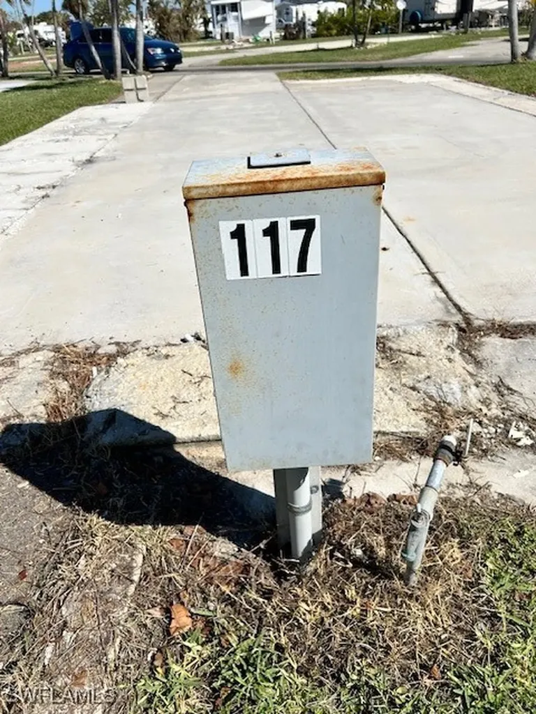 19681 Summerlin Road 117 Fort Myers FL 33908