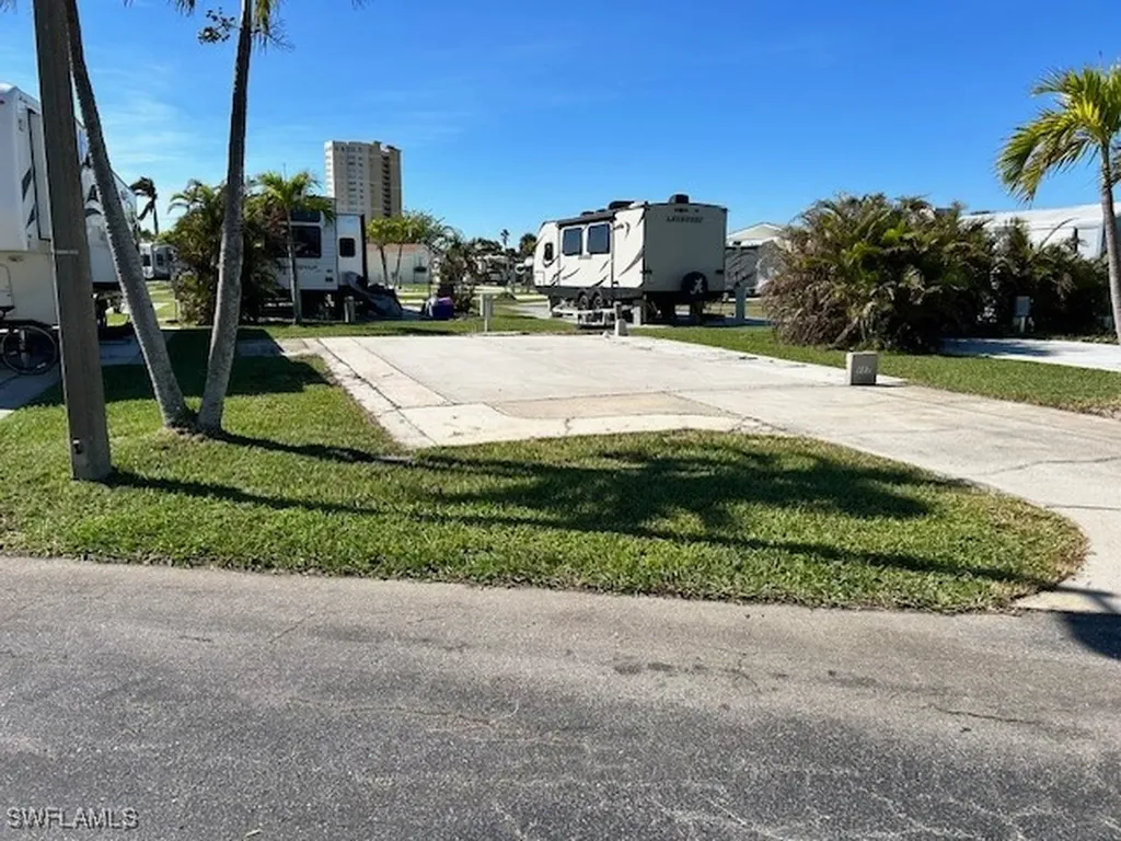 19681 Summerlin Road 117 Fort Myers FL 33908