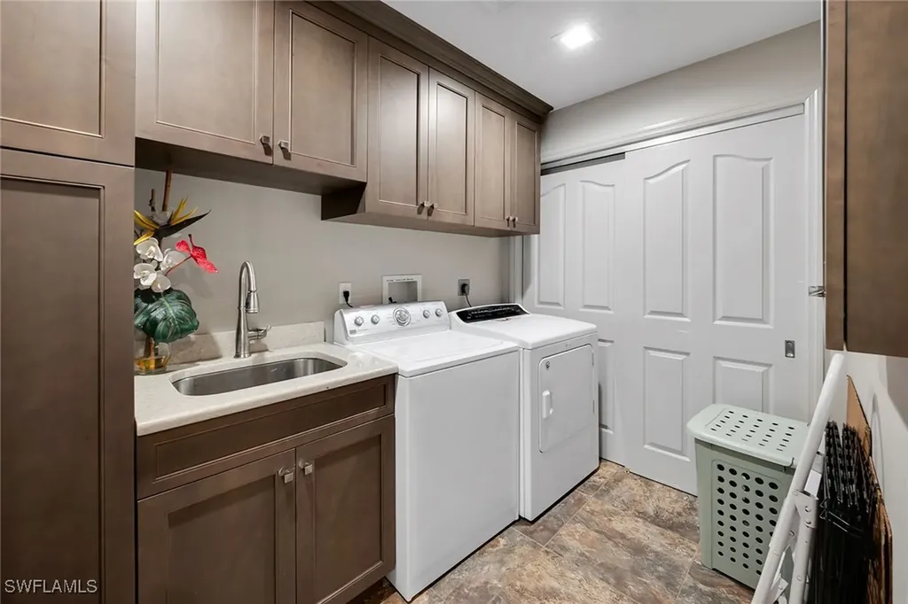 8300 Mystic Greens Way Naples FL 34113